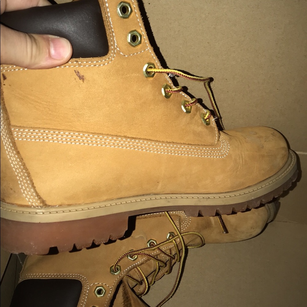 Timberlands!! - image 2